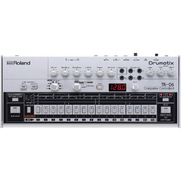 سینتی سایزر Roland TR-06