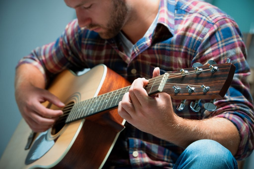 5 روش ساده برای بهبود عملکرد گیتار