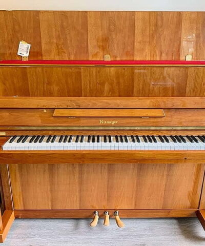 پیانو دست دوم Niemeyer 114