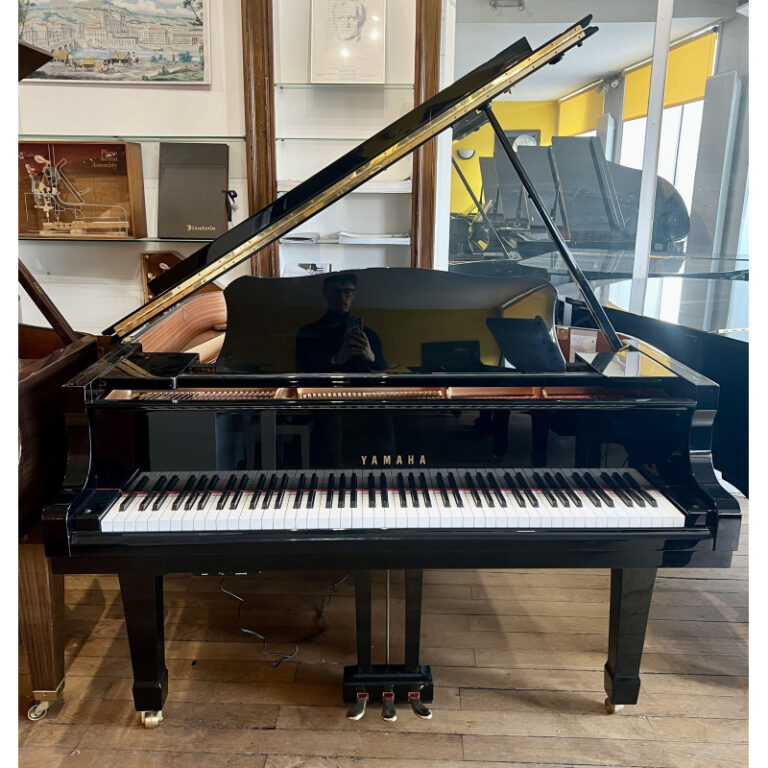 پیانو آکوستیک دست دوم Yamaha C2 silent