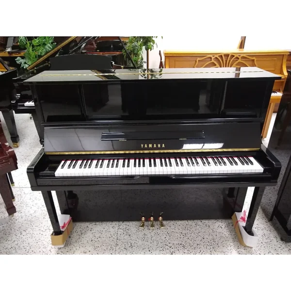 پیانو دست دوم Yamaha UX10